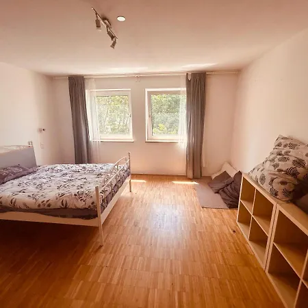 Theresienstrasse 83