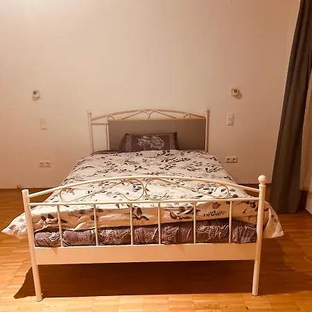 Homestay Theresienstrasse 83