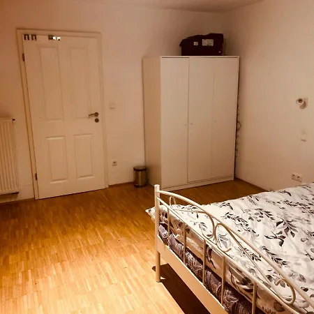 Theresienstrasse 83